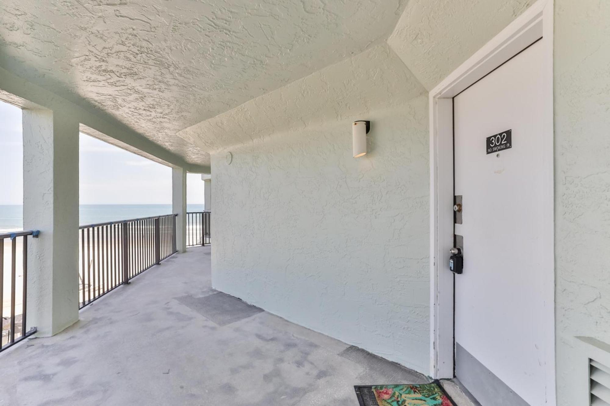 1 Bedroom -1 Bath With Ocean Views At Ocean Trillium 302 New Smyrna Beach Exterior foto