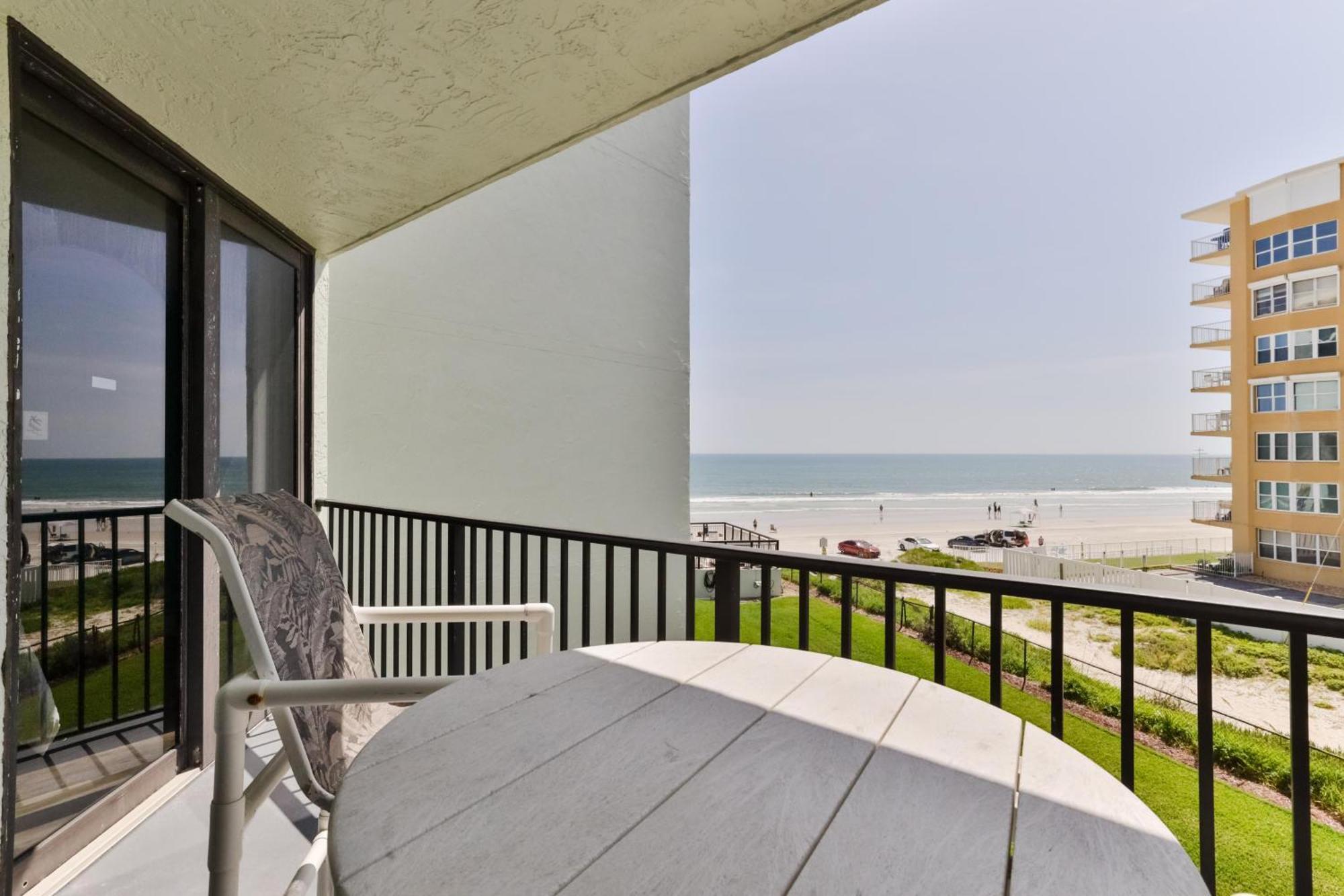 1 Bedroom -1 Bath With Ocean Views At Ocean Trillium 302 New Smyrna Beach Exterior foto